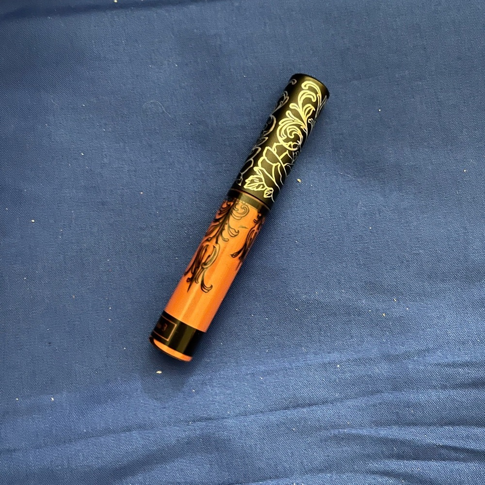 KVD Everlasting Liquid Lipstick Mini Size in Lolita II